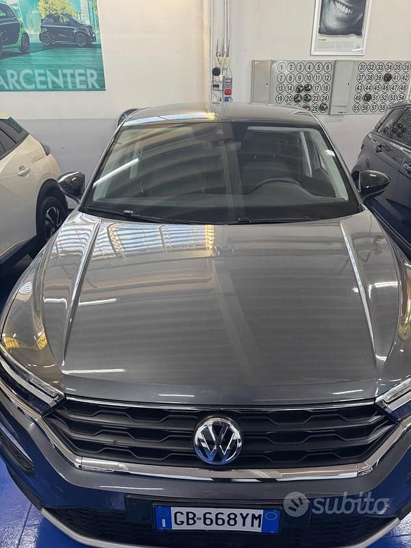 Usata VW T-Roc Style 150 CV (110 kW) 2020 Marrone SUV
