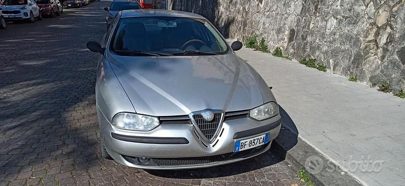Usata Alfa Romeo 156 105 CV (77 kW) 1999 Grigio Berlina