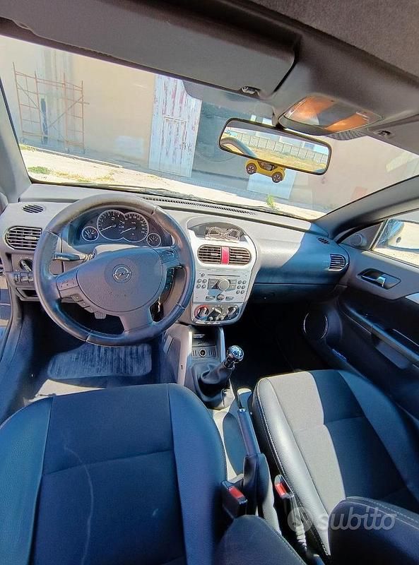 Usata Opel Tigra 2005 Nero Cabrio