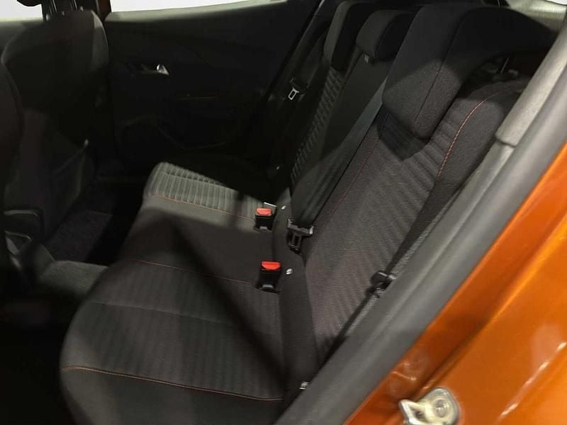 Usata Peugeot 2008 Active 110 CV (80 kW) 2022 Rosso SUV