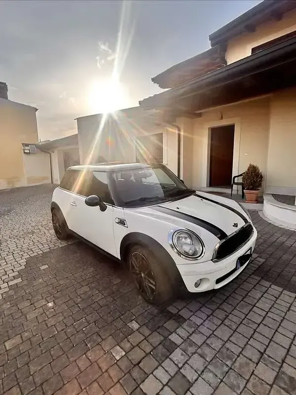 Usata Mini ONE 90 CV (66 kW) 2011 Utilitaria