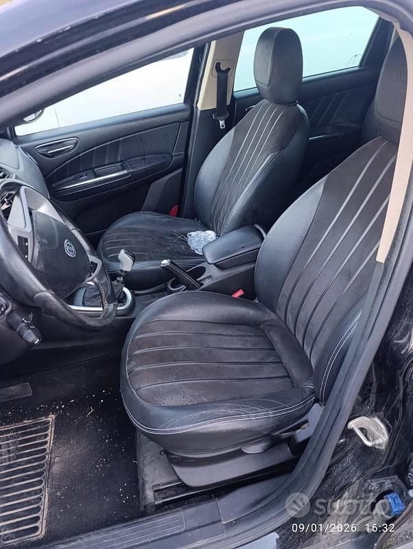 Usata Lancia Delta 190 CV (139 kW) 2008 Nero Utilitaria