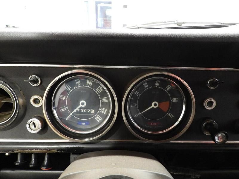 Begagnad Ford Cortina 84 HK (61 kW) 1967 Röd Sportkupé
