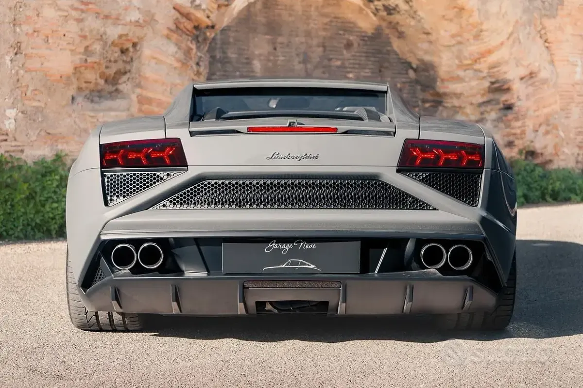 Usata Lamborghini Gallardo 560 CV (411 kW) 2013 Grigio Coupé