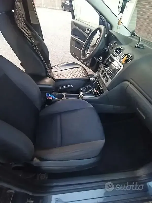 Usata Ford Focus 90 CV (66 kW) 2005 Berlina