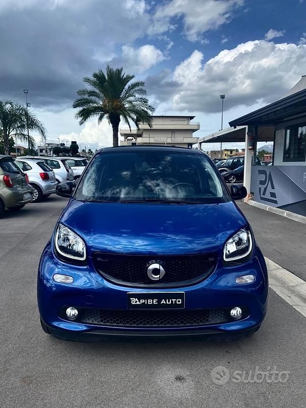 Usata Smart ForFour 71 CV (52 kW) 2016 Blu Utilitaria