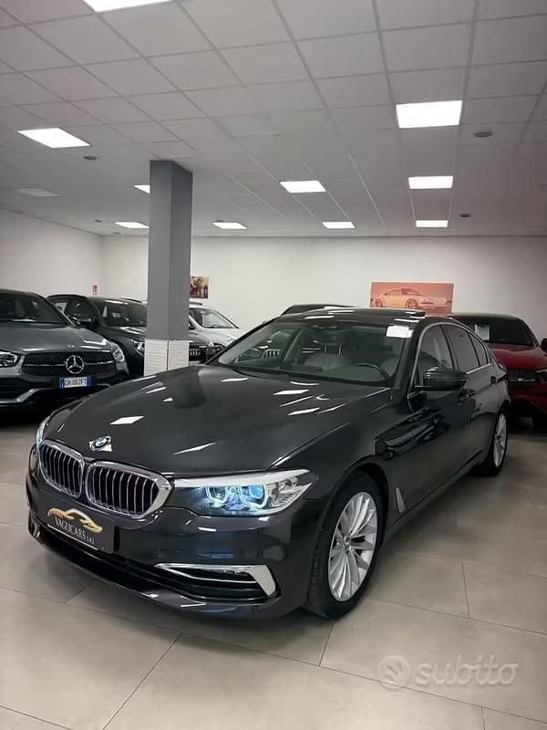 Usata BMW 520 Luxury Line 190 CV (139 kW) 2019 Grigio Berlina