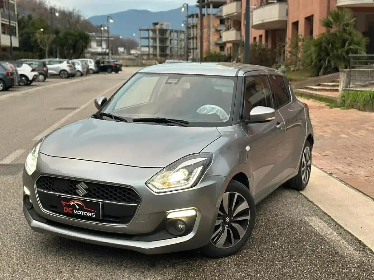 Usata Suzuki Swift 89 CV (65 kW) 2019 Grigio Utilitaria