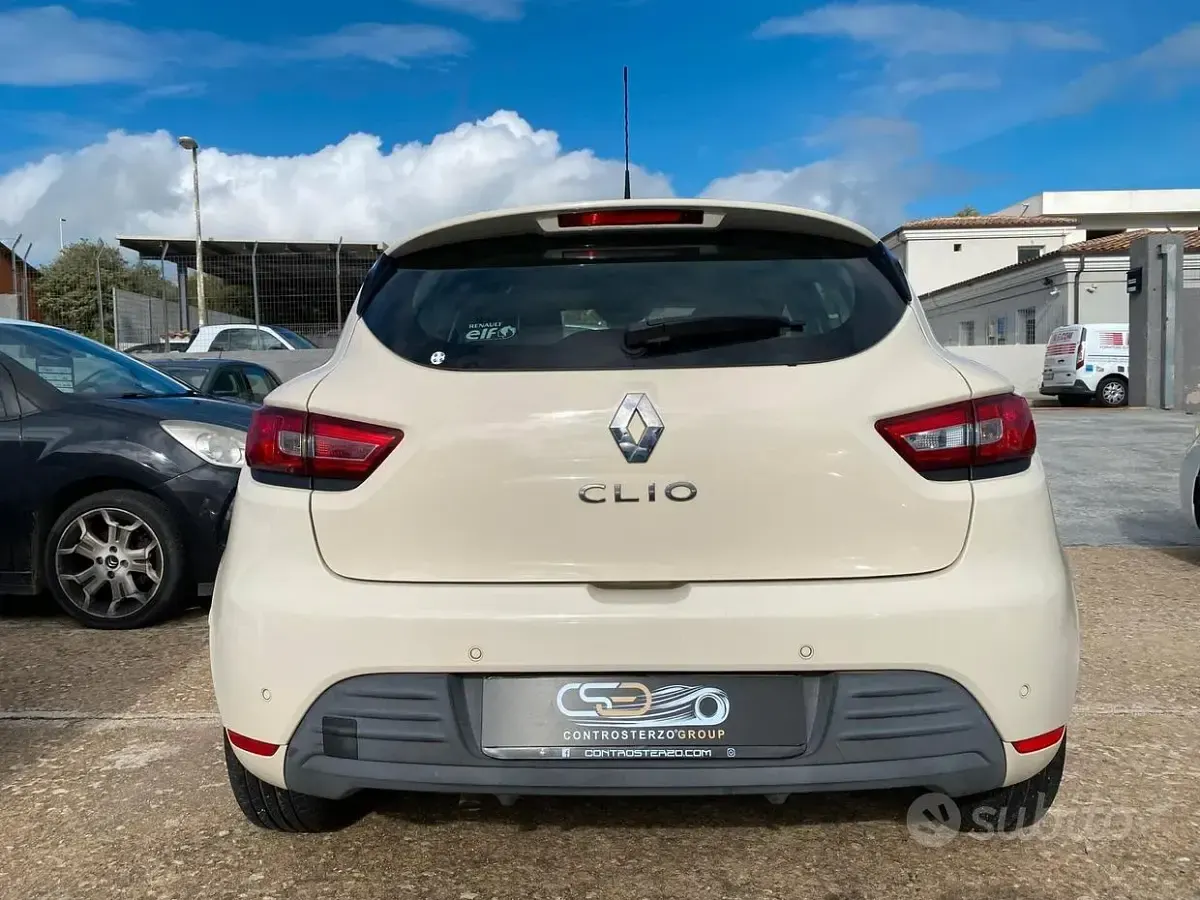 Usata Renault Clio 75 CV (55 kW) 2017 Beige Utilitaria