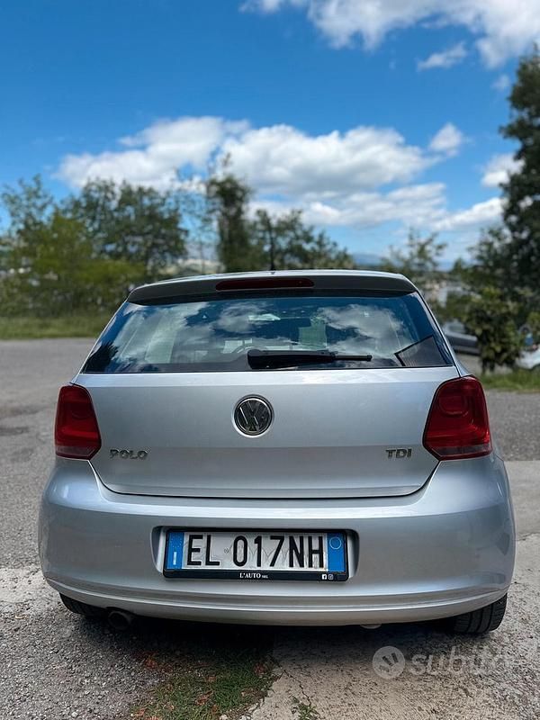 Usata VW Polo Highline 90 CV (66 kW) 2012 Grigio Utilitaria