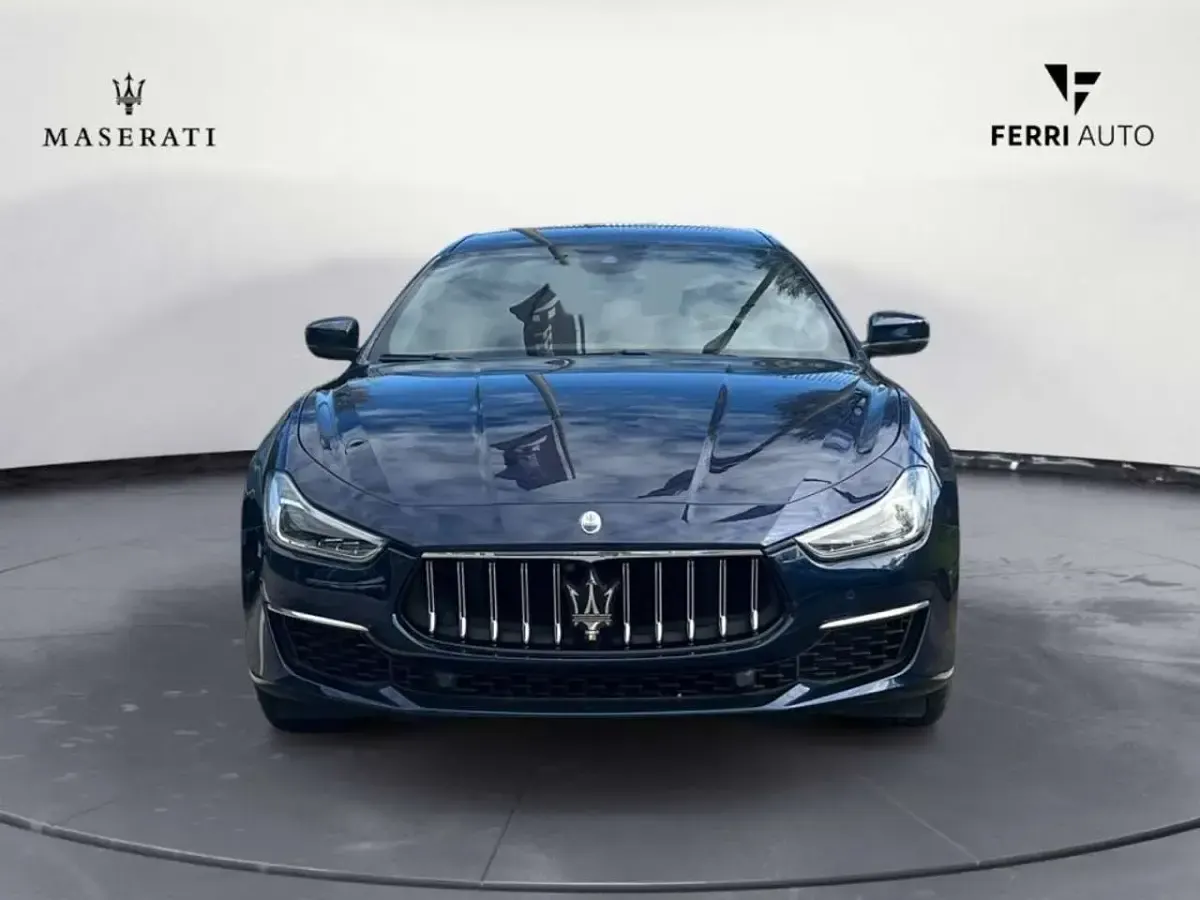 Usata Maserati Ghibli GT 330 CV (242 kW) 2023 Blu/azzurro Coupé