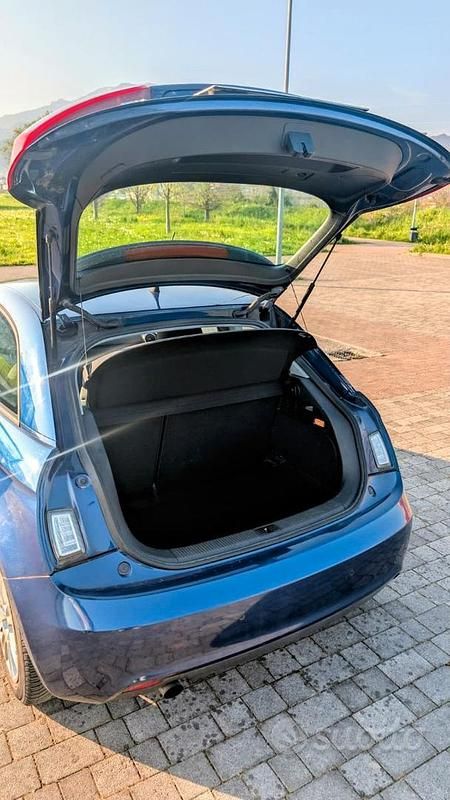 Usata Audi A1 Attraction 86 CV (63 kW) 2011 Blu/azzurro Utilitaria
