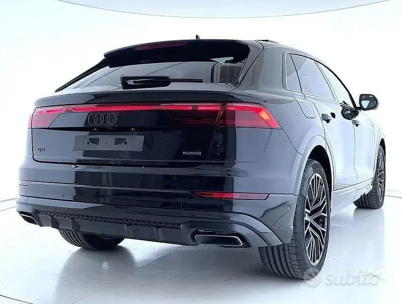 Nuova Audi Q8 S-Line 286 CV (210 kW) 2026 Nero SUV