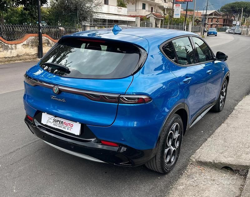 Begagnad Alfa Romeo Tonale Ti 131 HK (96 kW) 2023 Blå SUV