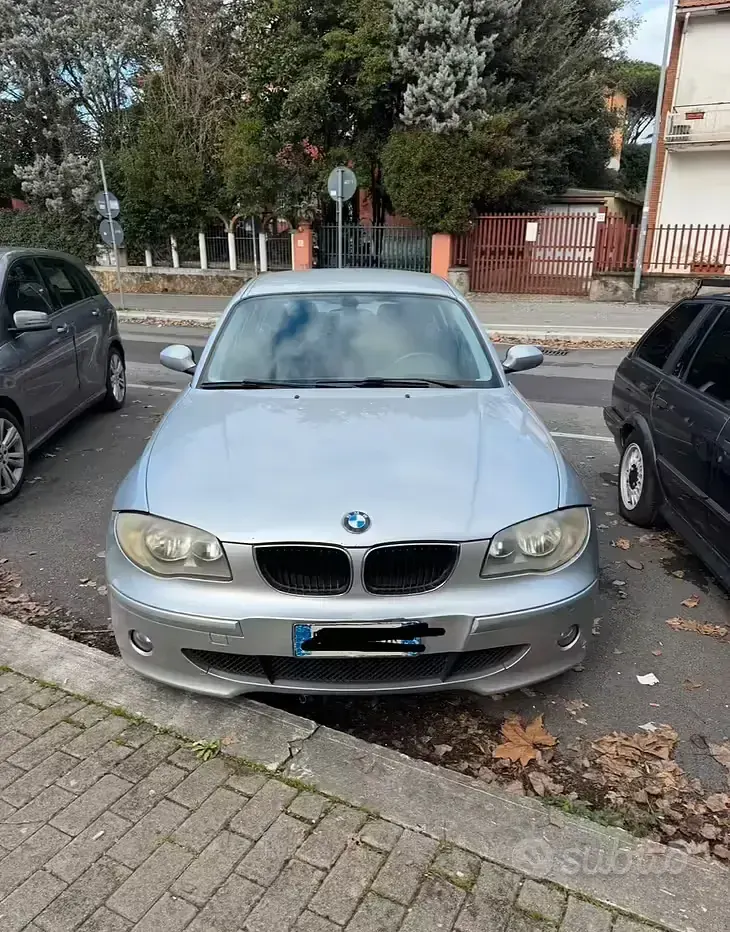 Usata BMW 118 122 CV (89 kW) 2007 Grigio Utilitaria