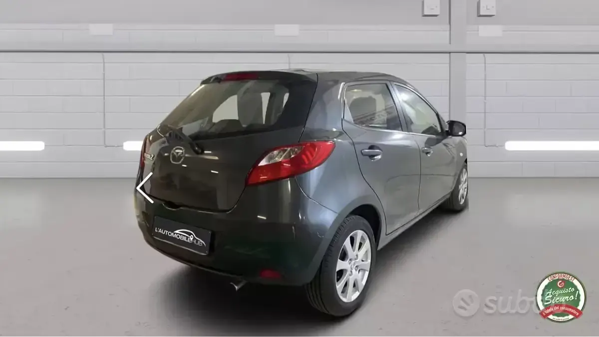 Usata Mazda 2 75 CV (55 kW) 2009 Grigio Utilitaria