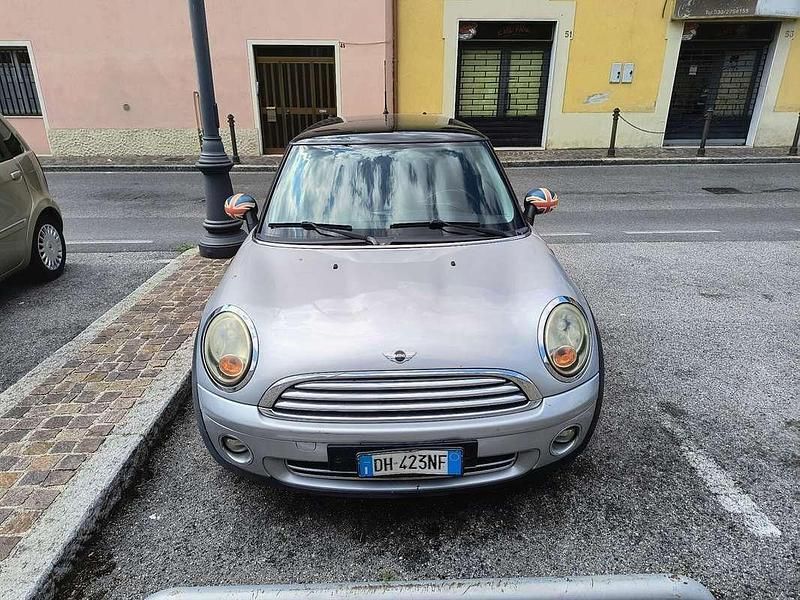 Usata 2009 Mini Cooper Due volumi | 2500 € (Super prezzo) - Immagine 1/4