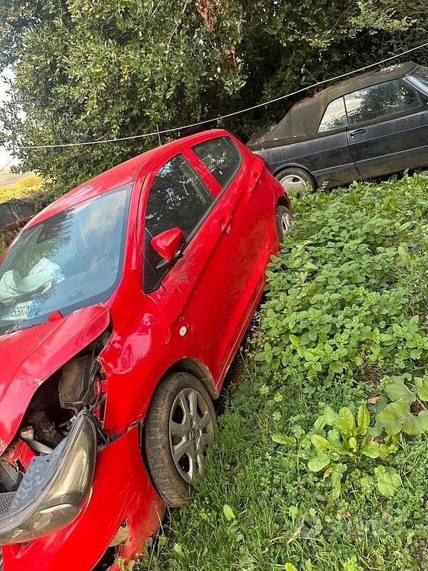 Usata Opel Karl 75 CV (55 kW) 2016 Rosso Utilitaria