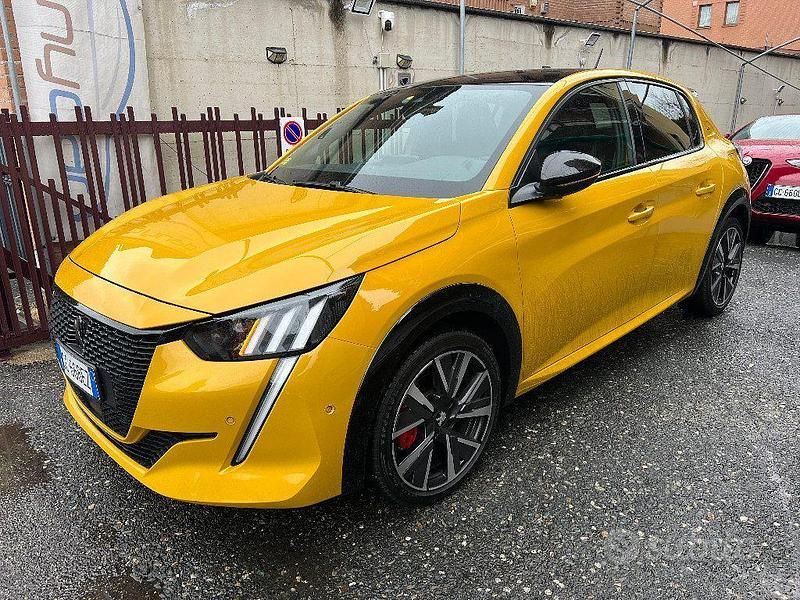 Usata Peugeot 208 GT-line 131 CV (96 kW) 2020 Giallo Utilitaria