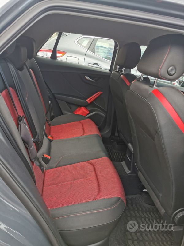 Usata Audi Q2 Admired 116 CV (85 kW) 2020 Grigio SUV
