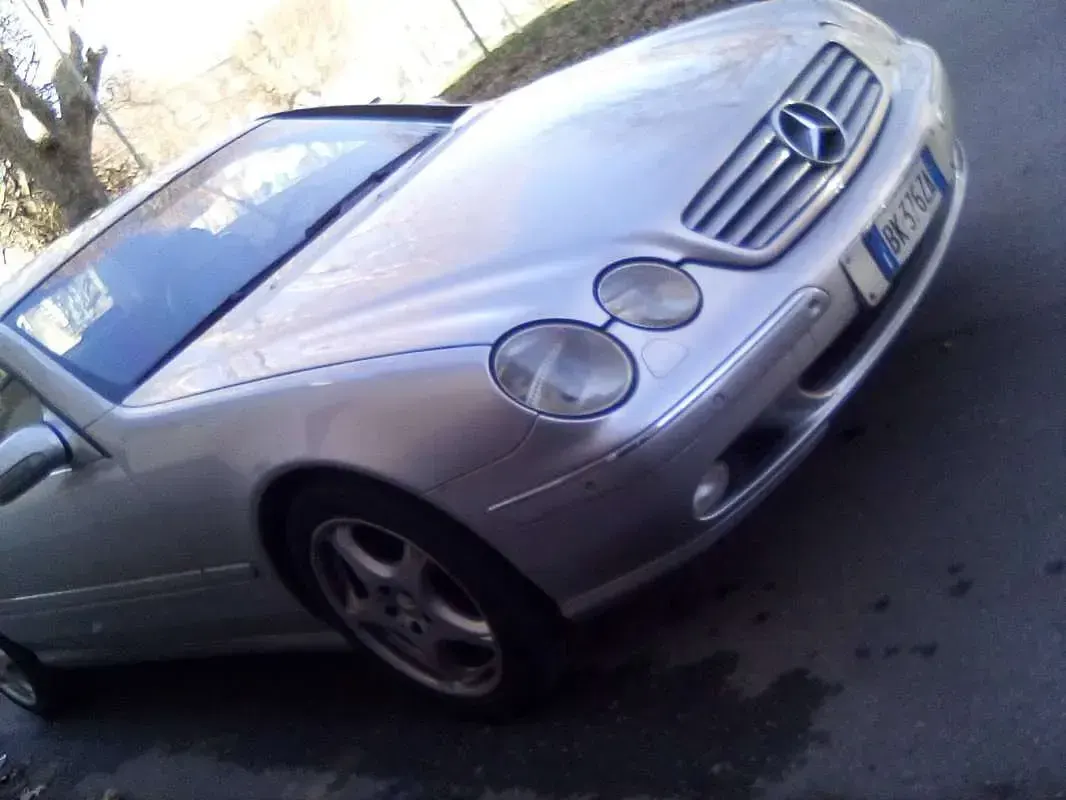 Usata Mercedes CL500 306 CV (225 kW) 2000 Argento Coupé