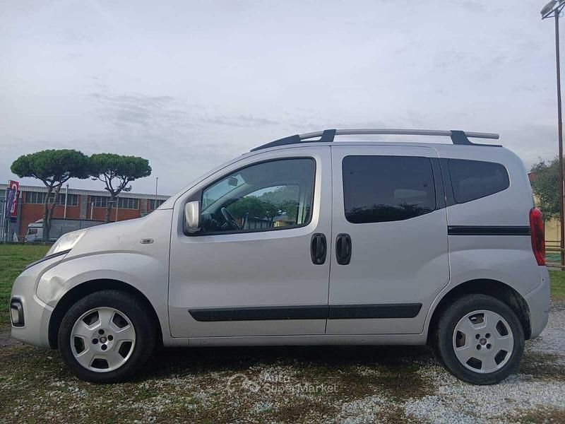Usata Fiat Qubo Trekking 80 CV (58 kW) 2017 Argento Monovolume