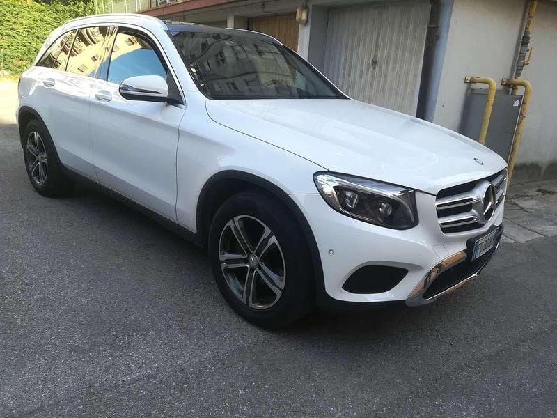 Usata Mercedes GLC250 204 CV (150 kW) 2016 Bianco SUV