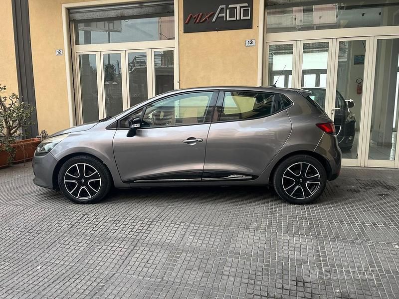 Usata Renault Clio IV 75 CV (55 kW) 2012 Berlina