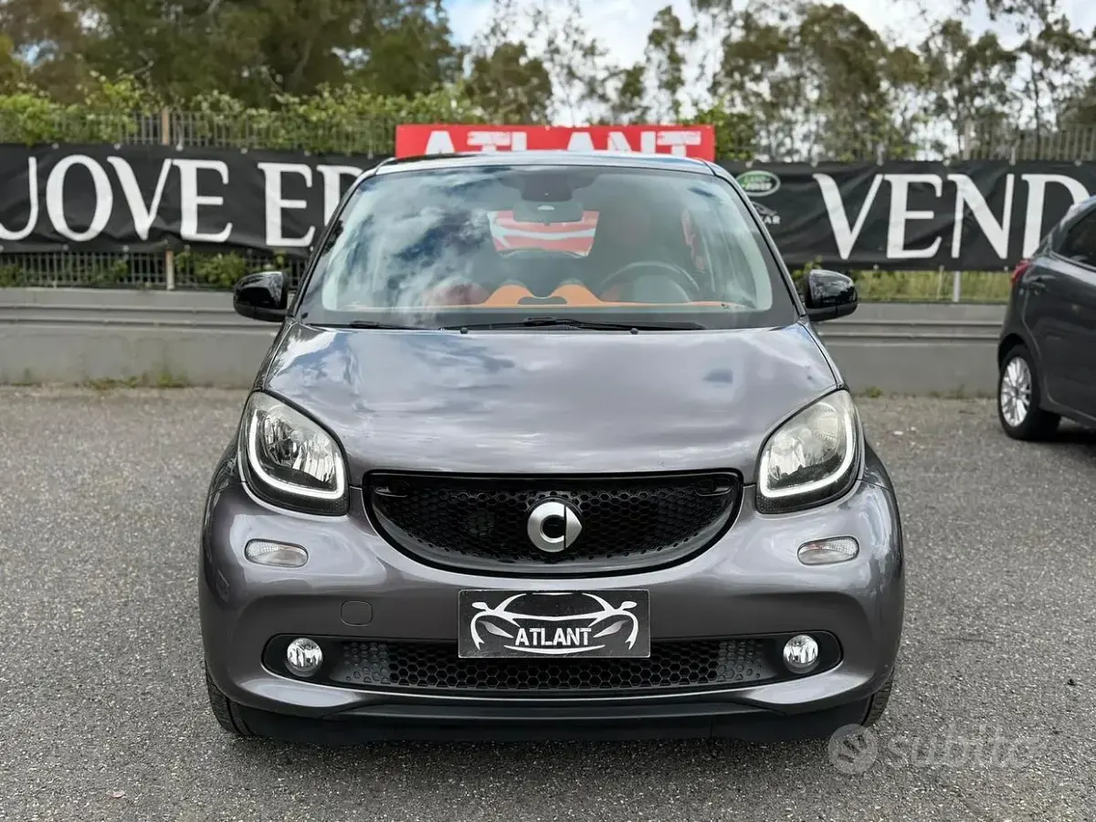 Occasion Smart ForFour Passion 71 ch (52 kW) 2015 Gris Citadine