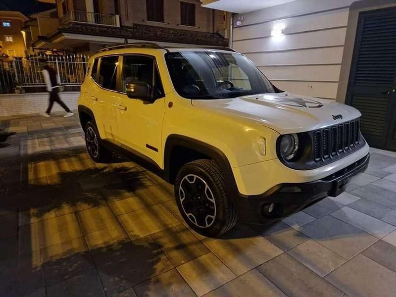 Usata Jeep Renegade Trailhawk 170 CV (125 kW) 2014 SUV