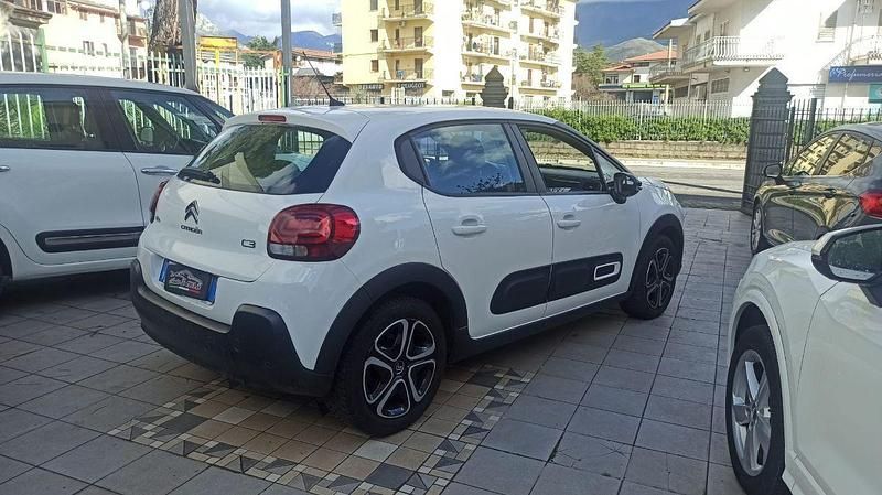 Usata Citroën C3 Shine 102 CV (75 kW) 2022 Bianco(met.) Utilitaria