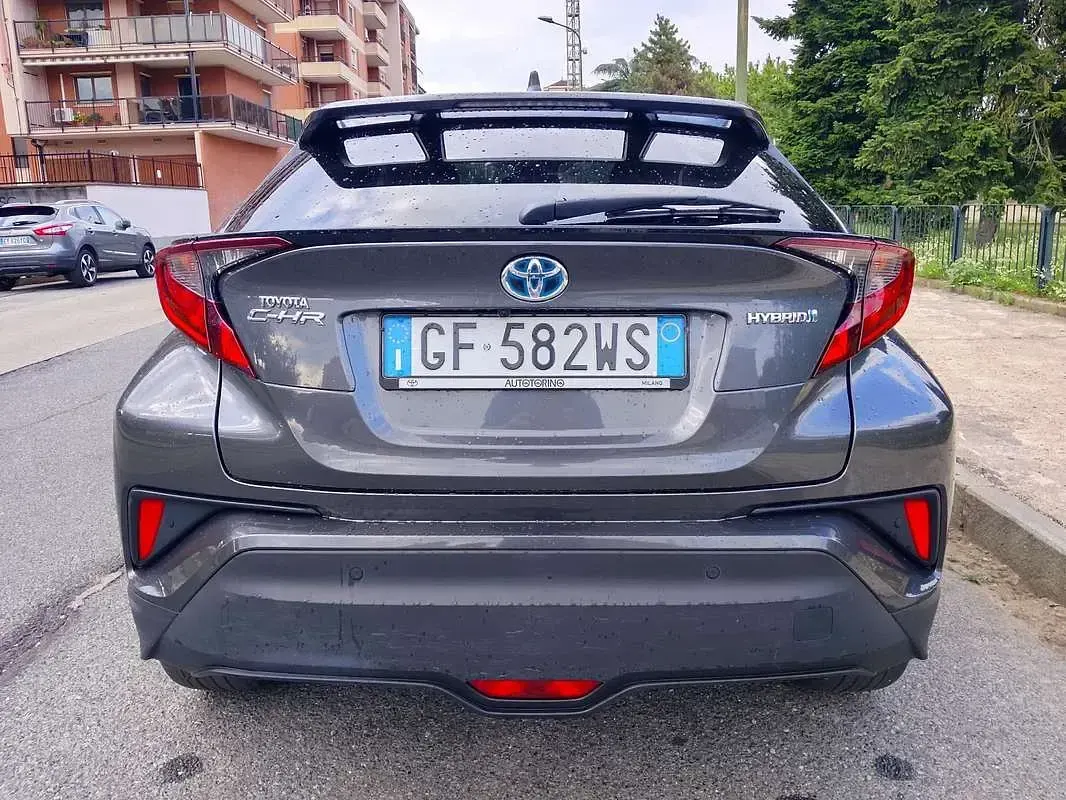 Usata Toyota C-HR 98 CV (72 kW) 2020 SUV
