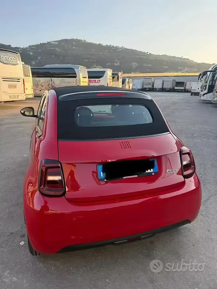 Usata Fiat 500e 69 kW (95 CV) 2024 Cabrio
