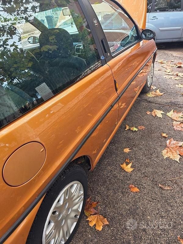 Usata Lancia Ypsilon 60 CV (44 kW) 1997 Utilitaria