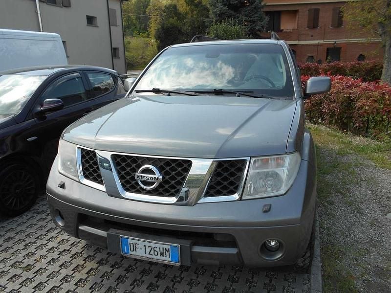 Usata Nissan Pathfinder SE 171 CV (125 kW) 2007 Grigio SUV