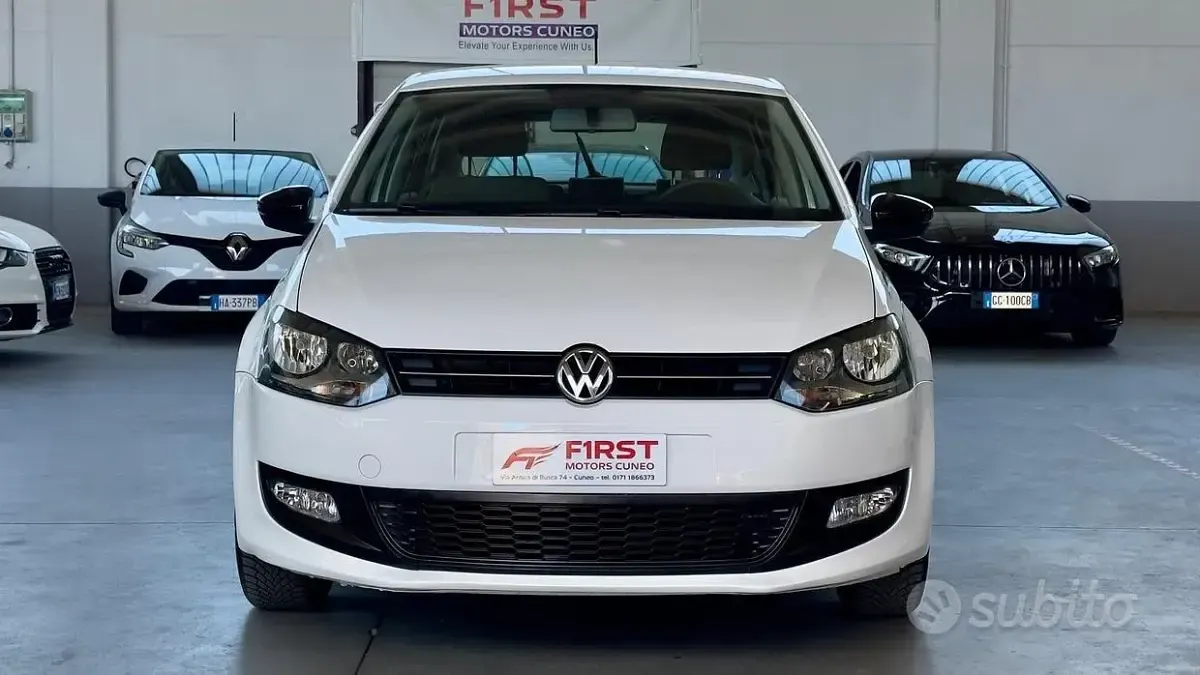 Usata VW Polo Comfortline 75 CV (55 kW) 2010 Bianco Utilitaria