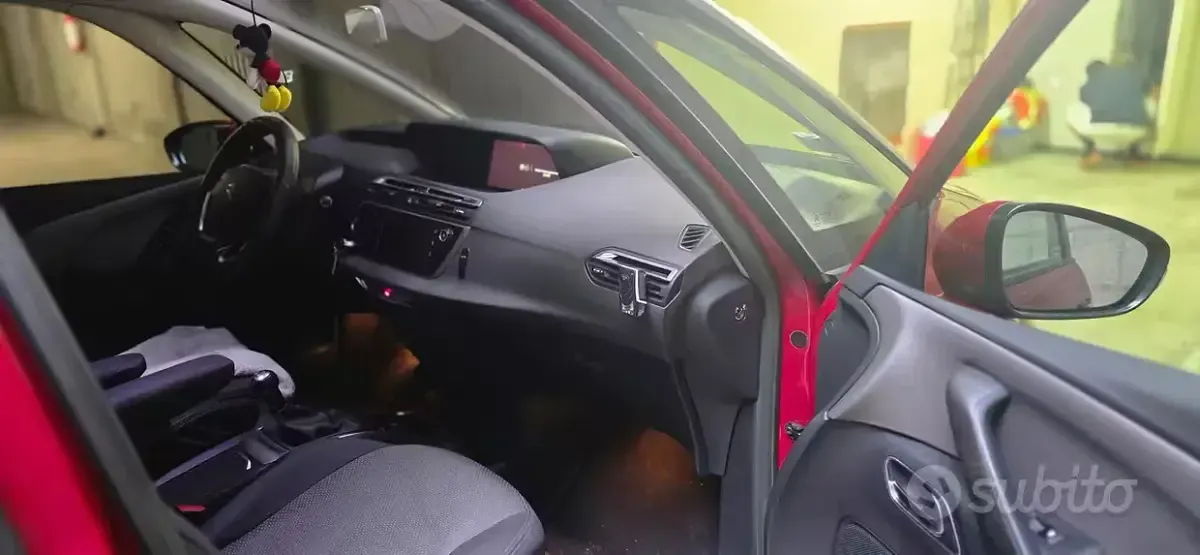 Usata Citroën Grand C4 Picasso 120 CV (88 kW) 2014 Rosso Monovolume