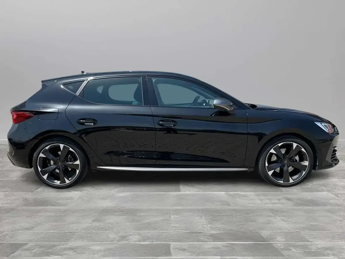 Usata Cupra Leon 150 CV (110 kW) 2024 Other Berlina