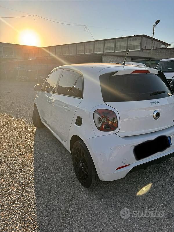 Usata Smart ForFour 2016 Bianco Utilitaria