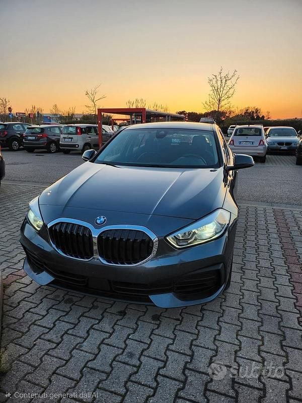 Usata BMW 118 Advantage 2020 Grigio Utilitaria