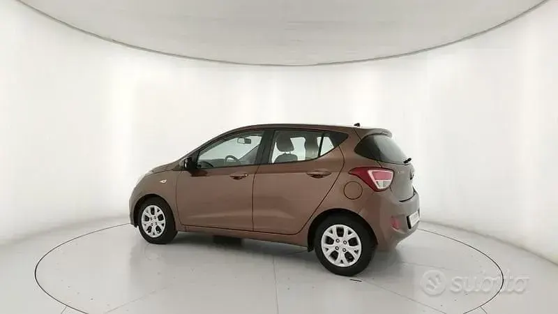 Begagnad Hyundai i10 Comfort 67 HK (49 kW) 2015 Halvkombi