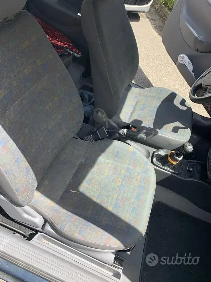 Usata Opel Corsa 58 CV (42 kW) 2001 Blu Utilitaria