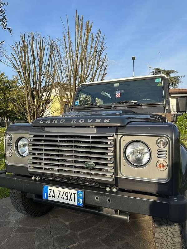 Usata Land Rover Defender 122 CV (89 kW) 2013 Bronzo Furgone