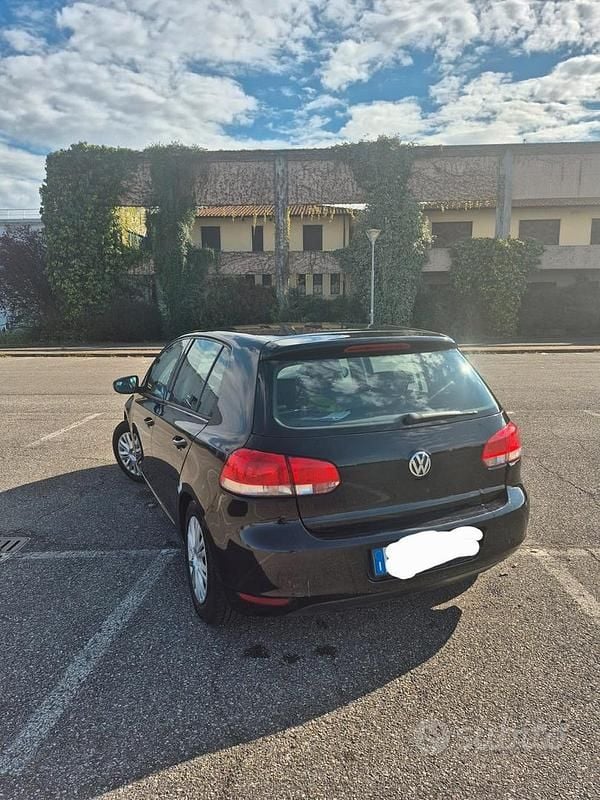 Usata VW Golf VI United 80 CV (58 kW) 2011 Nero Utilitaria