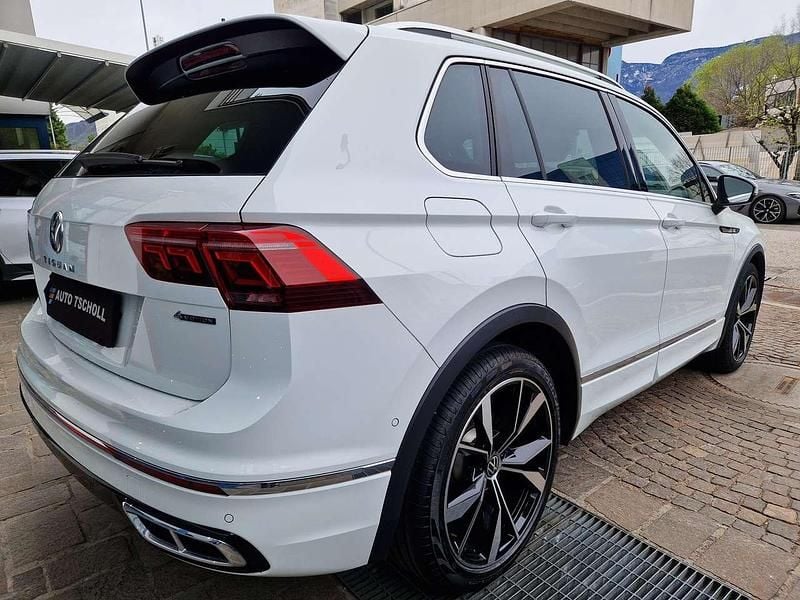 Usata VW Tiguan R-line 200 CV (147 kW) 2021 Pure white SUV