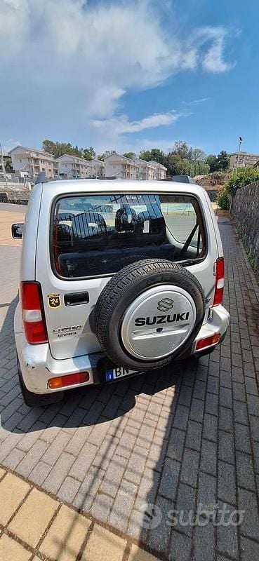 Usata Suzuki Jimny GLX 80 CV (58 kW) 2000 Grigio SUV