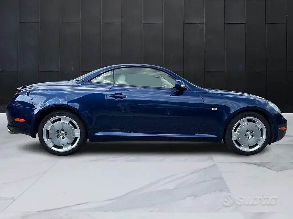 Usata Lexus SC430 286 CV (210 kW) 2004 Bluazzurro Cabrio