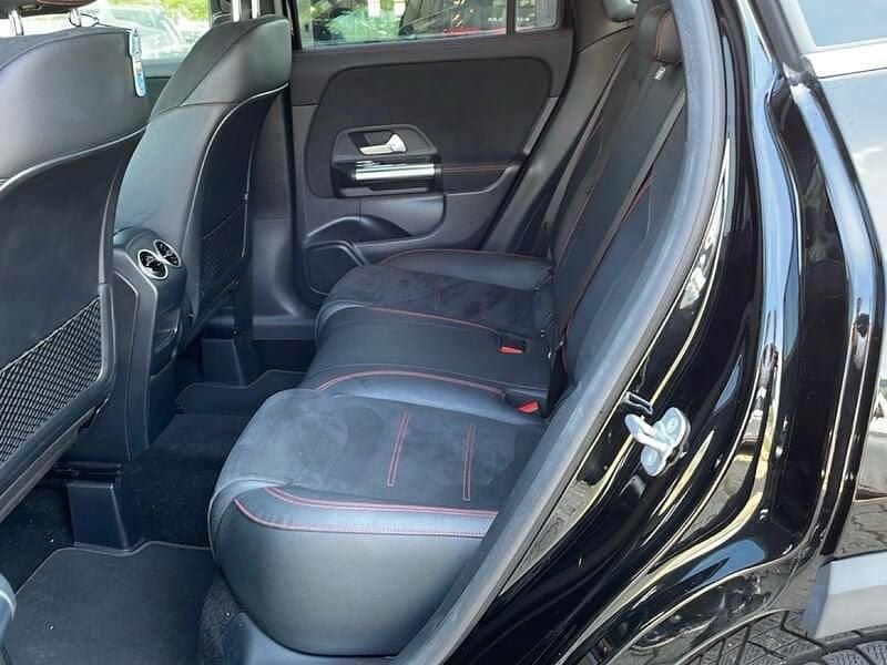 Begagnad Mercedes GLA250 Premium 160 HK (117 kW) 2023 Svart SUV
