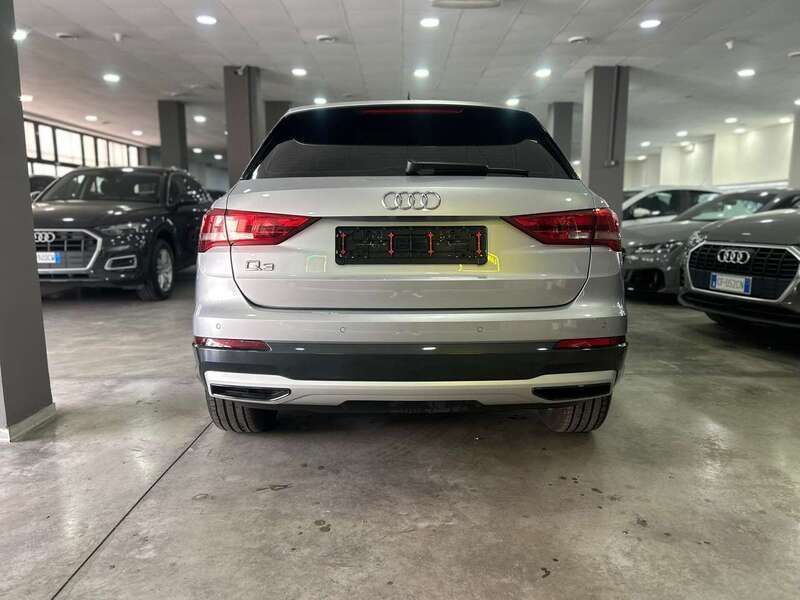 Usata Audi Q3 Ambiente 150 CV (110 kW) 2021 Argento SUV