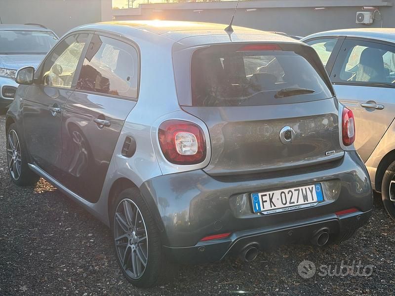Usata Smart ForFour Brabus 109 CV (80 kW) 2017 Grigio Utilitaria
